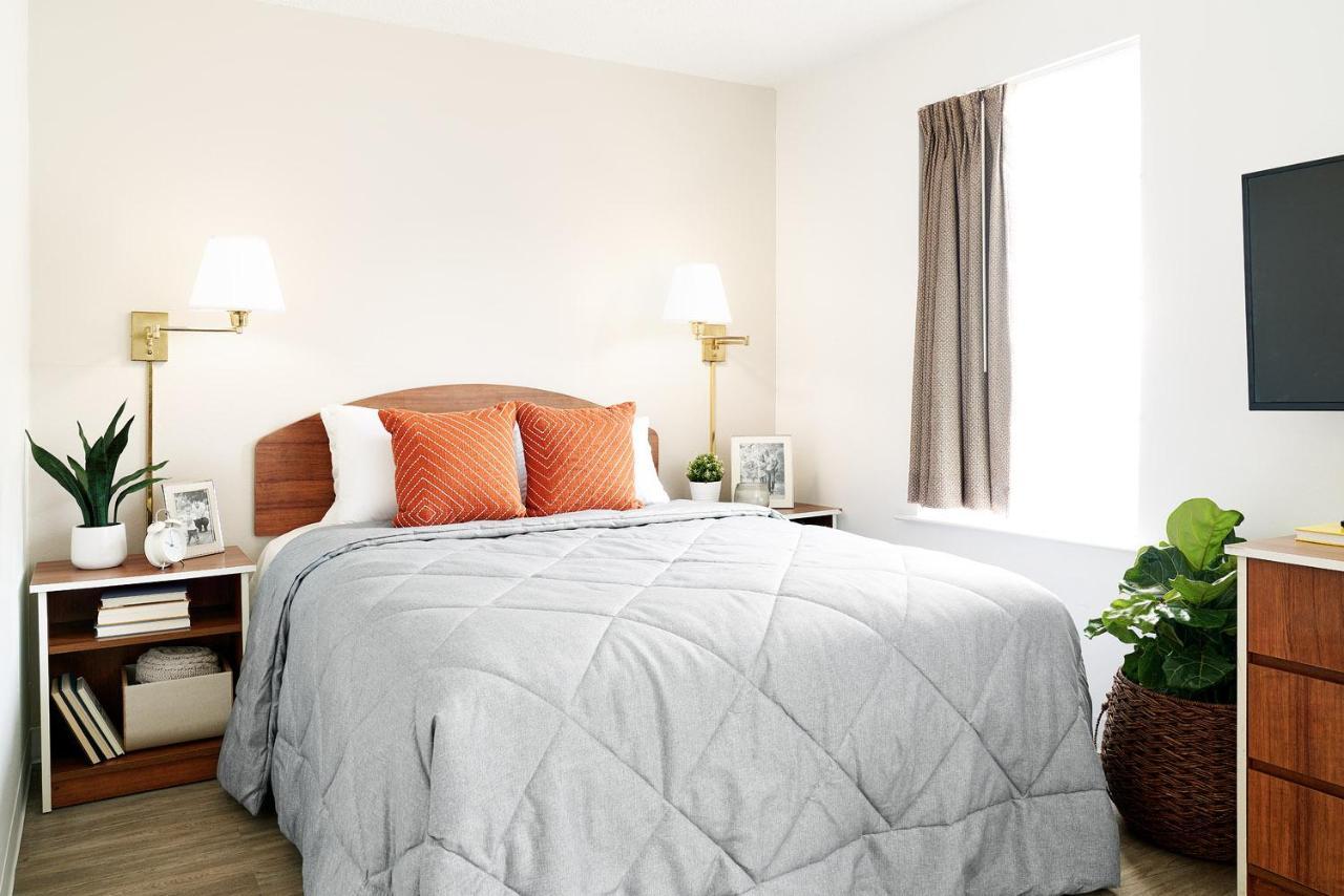 Intown Suites Extended Stay Albuquerque Nm Bagian luar foto